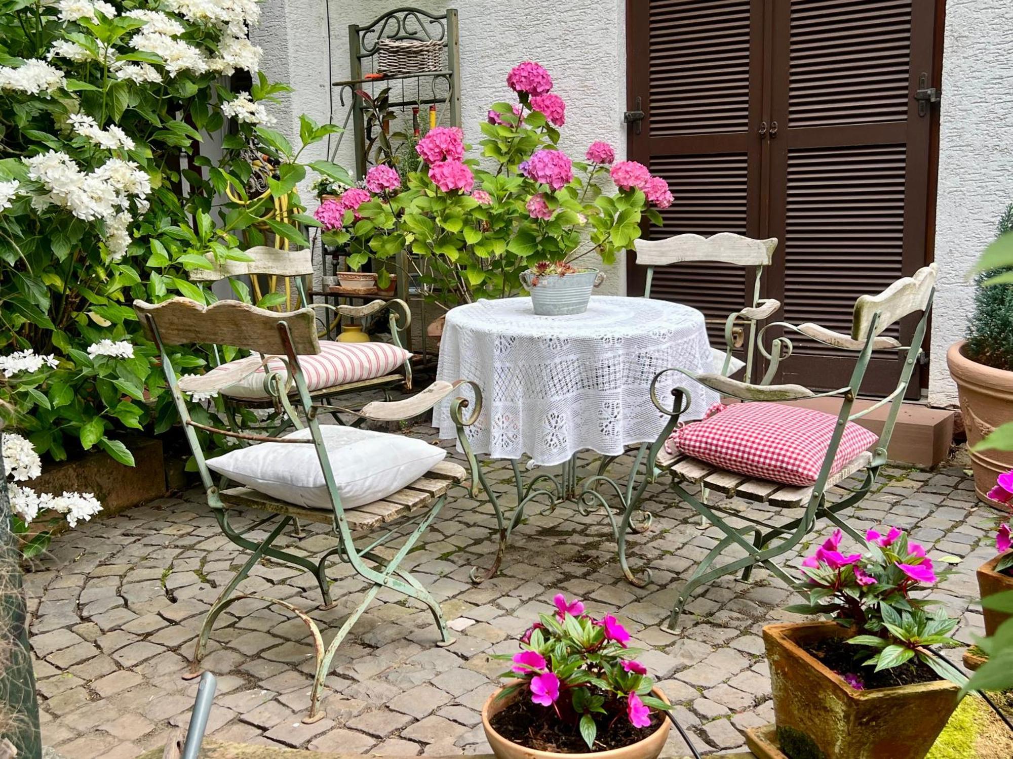 Einliegerwohnung In Einer Muehle Vor Den Toren Frankfurts, Ideal Fuer Messegaeste Oder Stop Over Dreieich Exterior photo