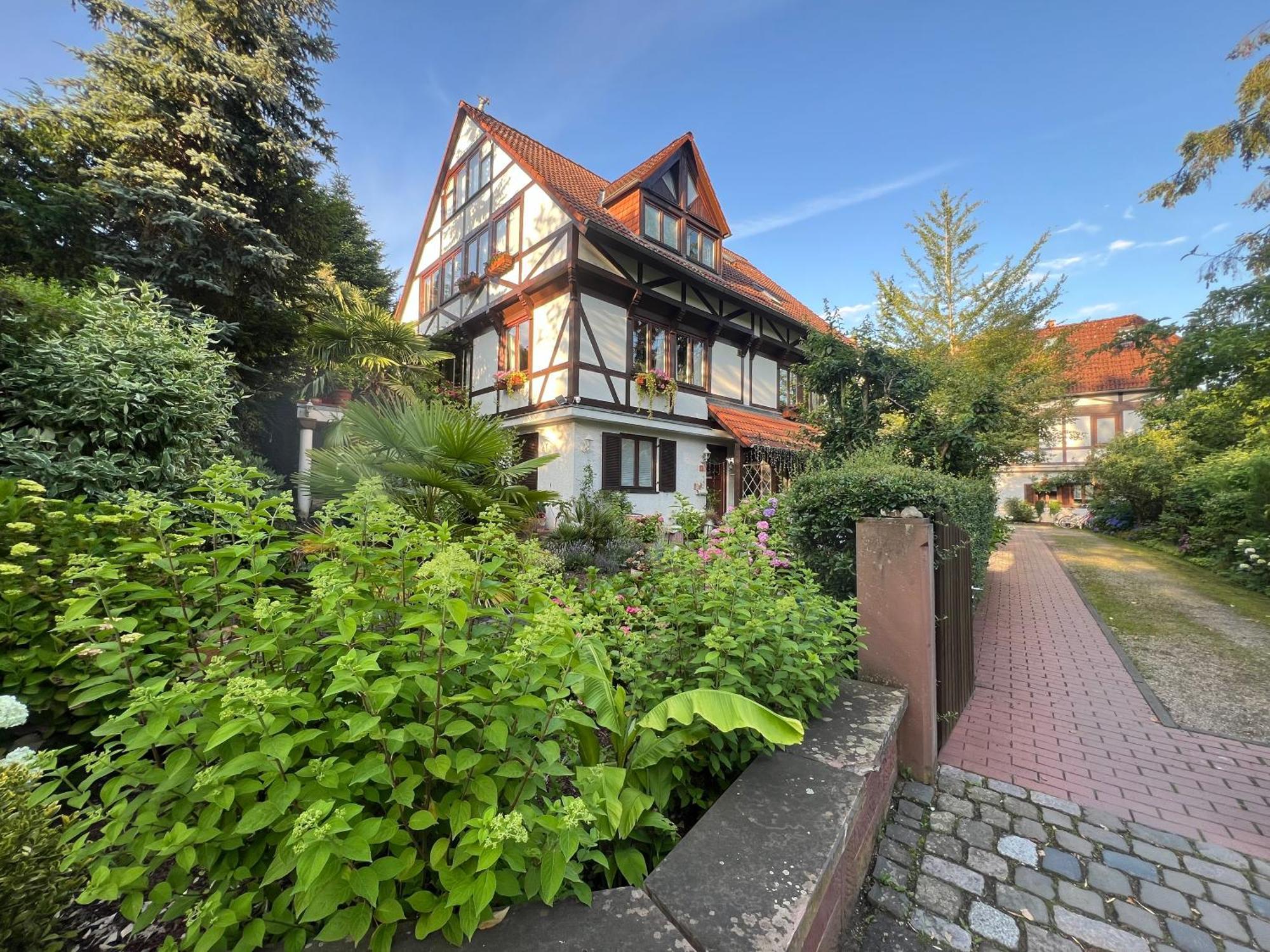Einliegerwohnung In Einer Muehle Vor Den Toren Frankfurts, Ideal Fuer Messegaeste Oder Stop Over Dreieich Exterior photo
